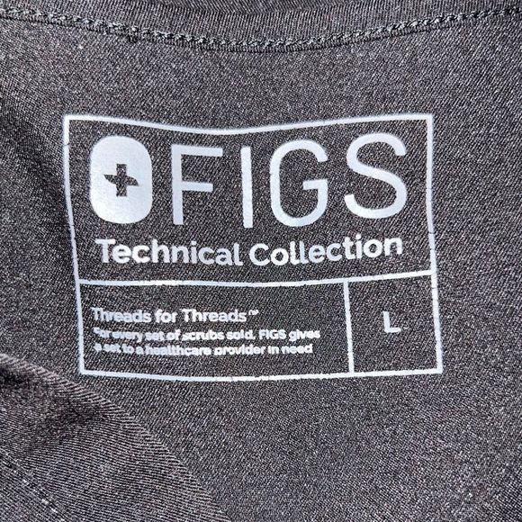 Figs Black Technical Scrubs Three-Pocket Top Size Large - Picture 5 of 6